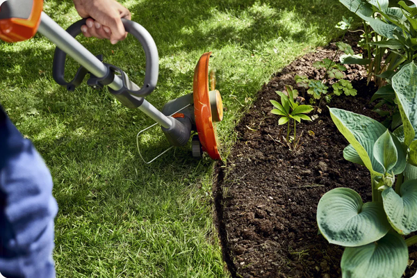 Desbrozadora Husqvarna Kit Bateria 110iL + Bateria y Cargador